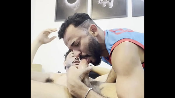 Metendo No Roludo Pentelhudo Do Xavier thumbnail