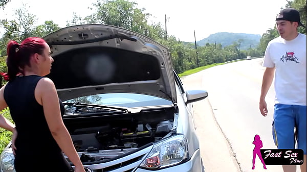 Foda com o c&uacute; empinado na estrada rikardo fantasma mary redqueen ass fucking on the road 