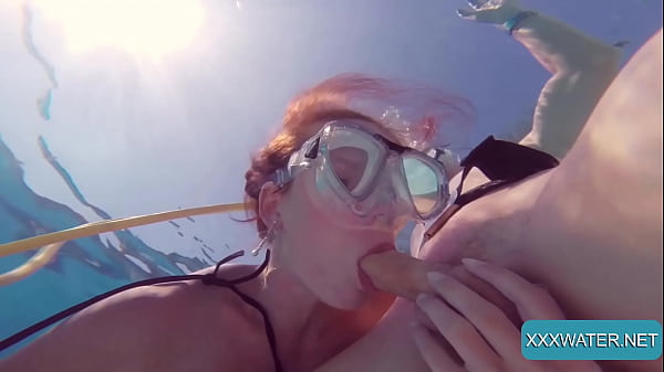 Underwater hardcore sex and blowjobs_from Minnie Manga