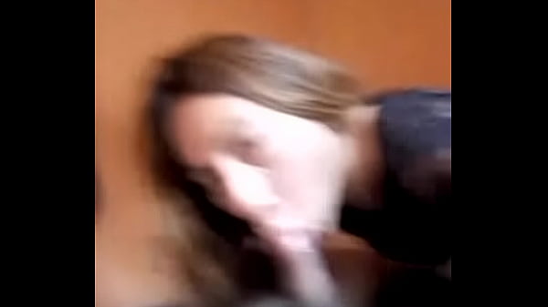 Play MP4 - Zuzu en una rica mamada