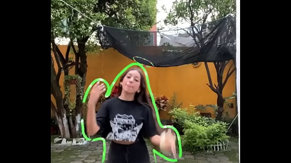 Nonton Joven Actriz Mexicana Bailando Con Sexy Mini Short Negro, Ass Piernas Sexy Hot G&uuml;era Nalgona Piernuda Demasiado Caliente Con Ganas De Mamada De Culito thumbnail