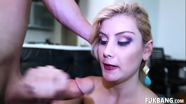 Valentina Bolivar In Teen Colombian Blonde is a Hot Fuck