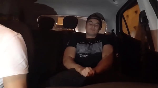 Play MP4 - YURI GA&Uacute;CHO GOZANDO NO RABO DO MOTORISTA