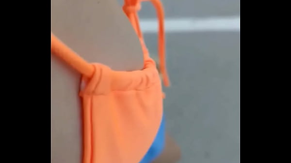 Nonton Voy A Broncearme Pero Creo Que Es Mejor Sin Top?...#diadeplaya #martes #exhibicionismo #bikini #bubbies thumbnail