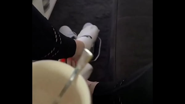 I wish you a nice start into the week today in white nike socks ; vip on of #feet #feetworld #fetisch #nike #n 