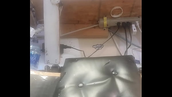 Nonton Bottle Up My Ass thumbnail