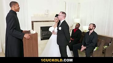 Payton'_s Wedding Day Surprise: Taking Control with the Preacher and Jo
