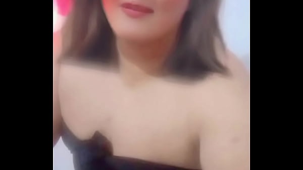 Hermosa trans modelando real y hermosa trans modelando 