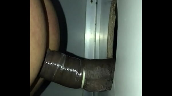 dando o cu no sexy rose RJ glory hole 