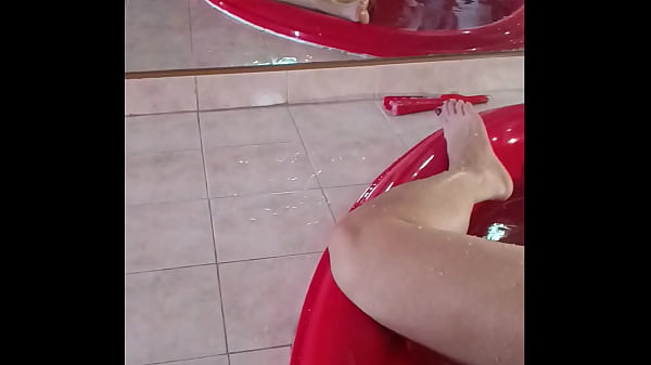 Her live stream took a wild turn when she thought she was alone