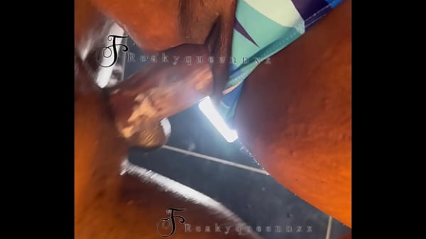 Couldn&rsquo;t believe my eyes the way dude pounded my pussy that made me squirt all over 