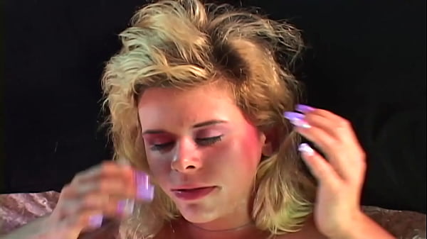 Glazed bentley blonde babe deepthroat and facial frosting 