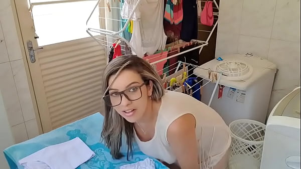 Play MP4 - mostrei a calcinha