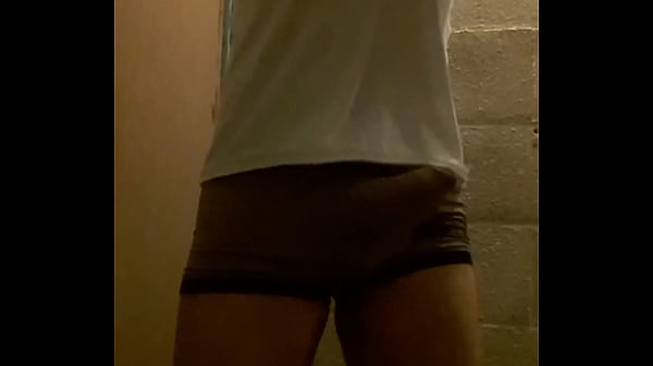 Sobandome rico el bulto 