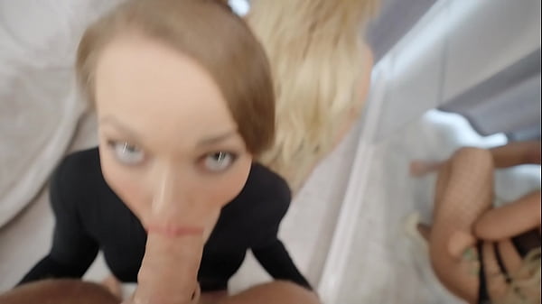 Play MP4 - Amateur Swingers Foursome Orgy