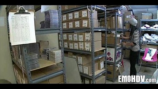 Nonton Emo Goth Slut 274 thumbnail