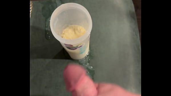 Big Dicked White Bodybuilder Cums Into His Own Protein Shake thumbnail