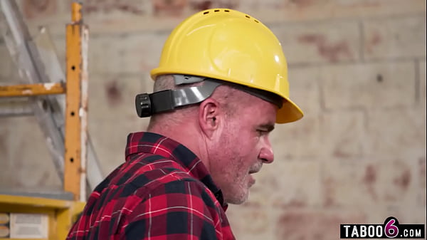 Play MP4 - Stepdaughter Spencer Bradley fucked at a construction site in front of stepdad