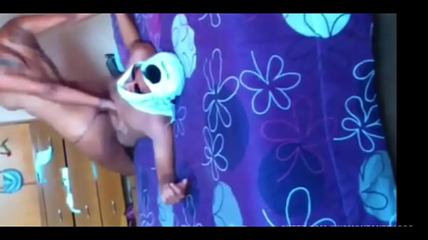 Play MP4 - Follando ami esposa bella transexual