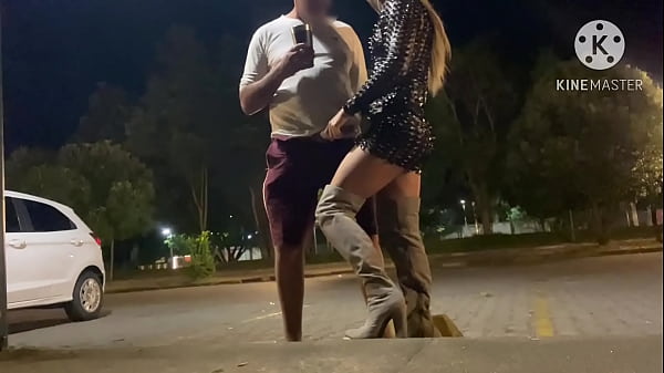 Play MP4 - DOGGING EM BH - PRIMEIRA PARTE - CHUPANDO O CASADO NA PRA&Ccedil;A