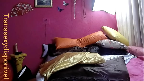 Boneca N&atilde;o Resistiu E Pediu Uma Boa Mamada thumbnail