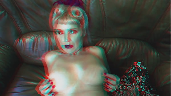 Uk Milf Bettie Hayward Teases And Delights As She Performs A Vintage Striptease In 3d thumbnail