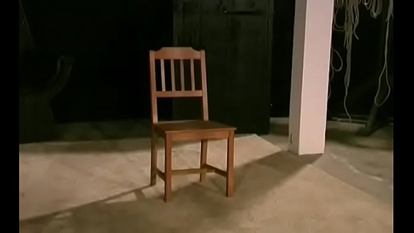 Nonton Dazzling Bombshell Gets Naked thumbnail