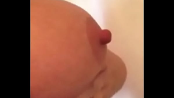 Play MP4 - rubia con pezones perfectos y grandes pechos&comma; nombre&quest;&quest;