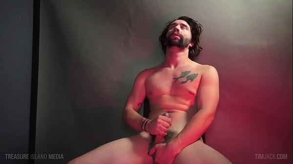 Uncut cock AND a full bush? Yum! 