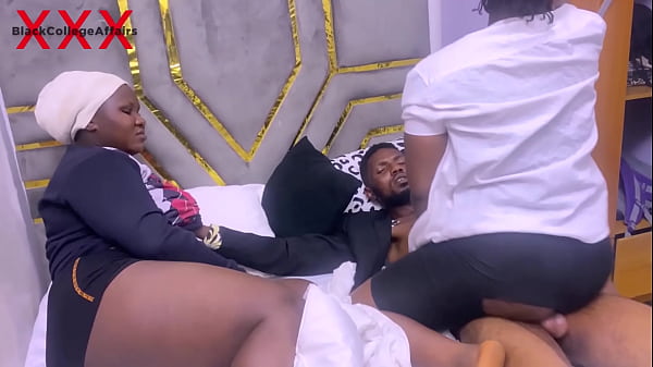 Giveaway Sex In The School thumbnail