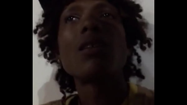 Discute diariamente con su madre por el amor que le tiene a la calle 