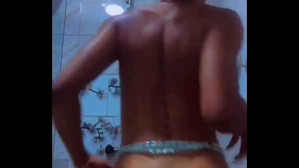 Dancing n receiving it from dildo n dick