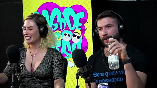 Nonton Voc&ecirc; Sabia Que A Dreadhot E A Emme White Brigaram? Entenda O Motivo! thumbnail