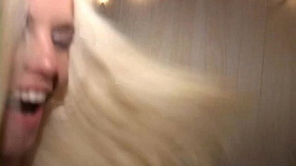 Nonton Men Group Sex Their Cute Gfs thumbnail