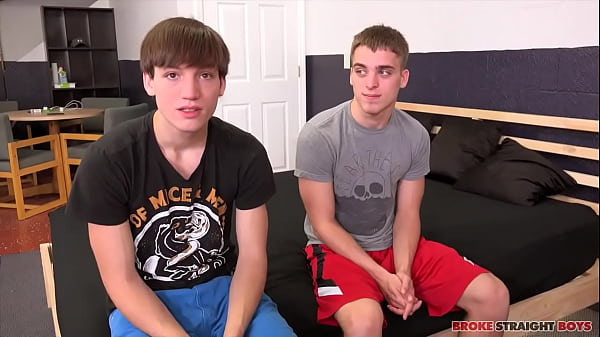 Play MP4 - Brady Bennett First Time Getting Sucked