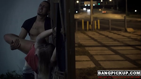 Nonton Hippie Lilly Sapphire Loves Hard Cock thumbnail