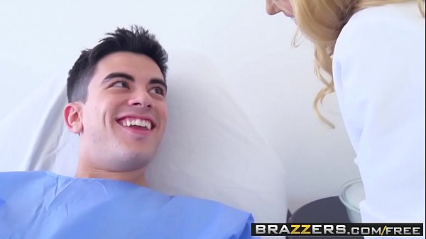 Brazzers - Brazzers Exxtra - Alexis Fawx and Jordi El Polla - Sex And TheSponge Bath