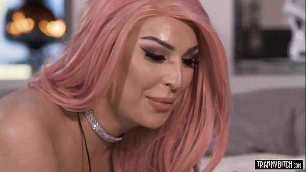 Big titted tranny banged hard 