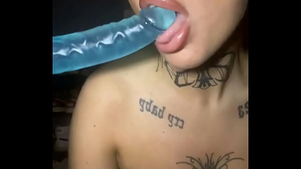 ScottishGoth Fingers Her LittleASS