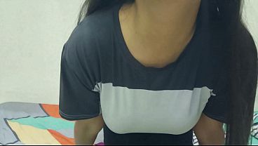 Step sister ne step brother ko mana hi liya step sister seduced him 