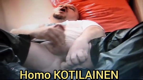 Finnish Homo Kotilainen pissing on his face, mouth and bed. 