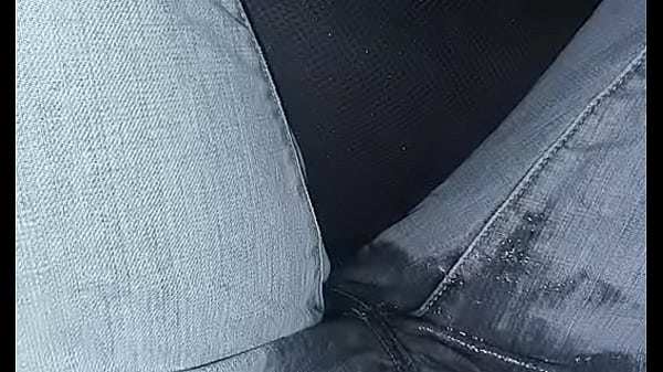 運転中に我慢できなくておしっこを漏らしてしまいました