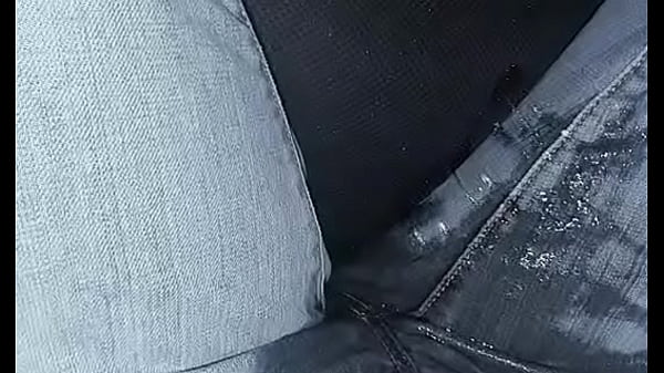 運転中に我慢できなくておしっこを漏らしてしまいました 