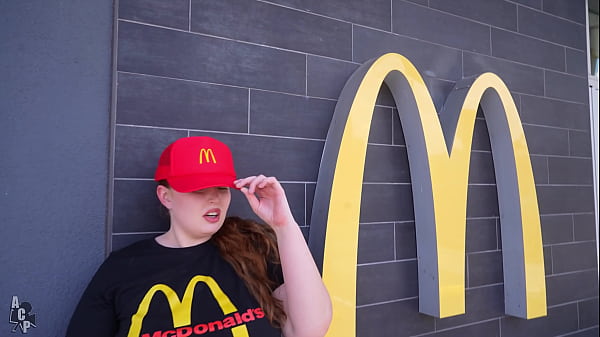 Play MP4 - Mia Dior Fucks Hiring Manager For New Position After Getting Fired From Mcdonald's