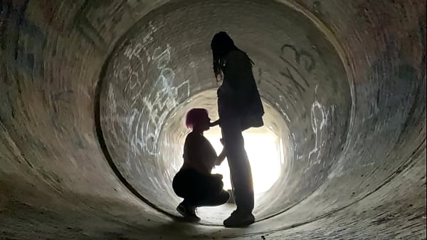 Tunnel Bbc Blowjob thumbnail