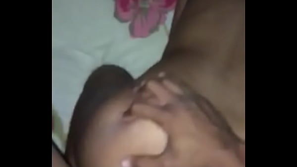 Sexo amador, mulata de quatro