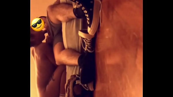 Latina suckin her side dick