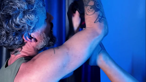 You look much better with my foot shoved in your mouth 