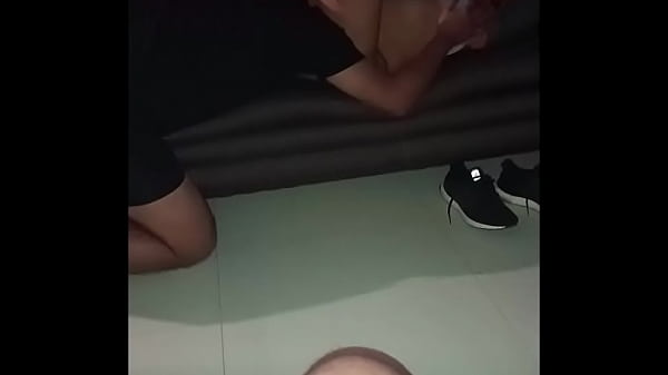 Un amigo de la oficina nos propuso un rico trio