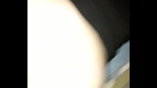 Play MP4 - En 4 dando pija